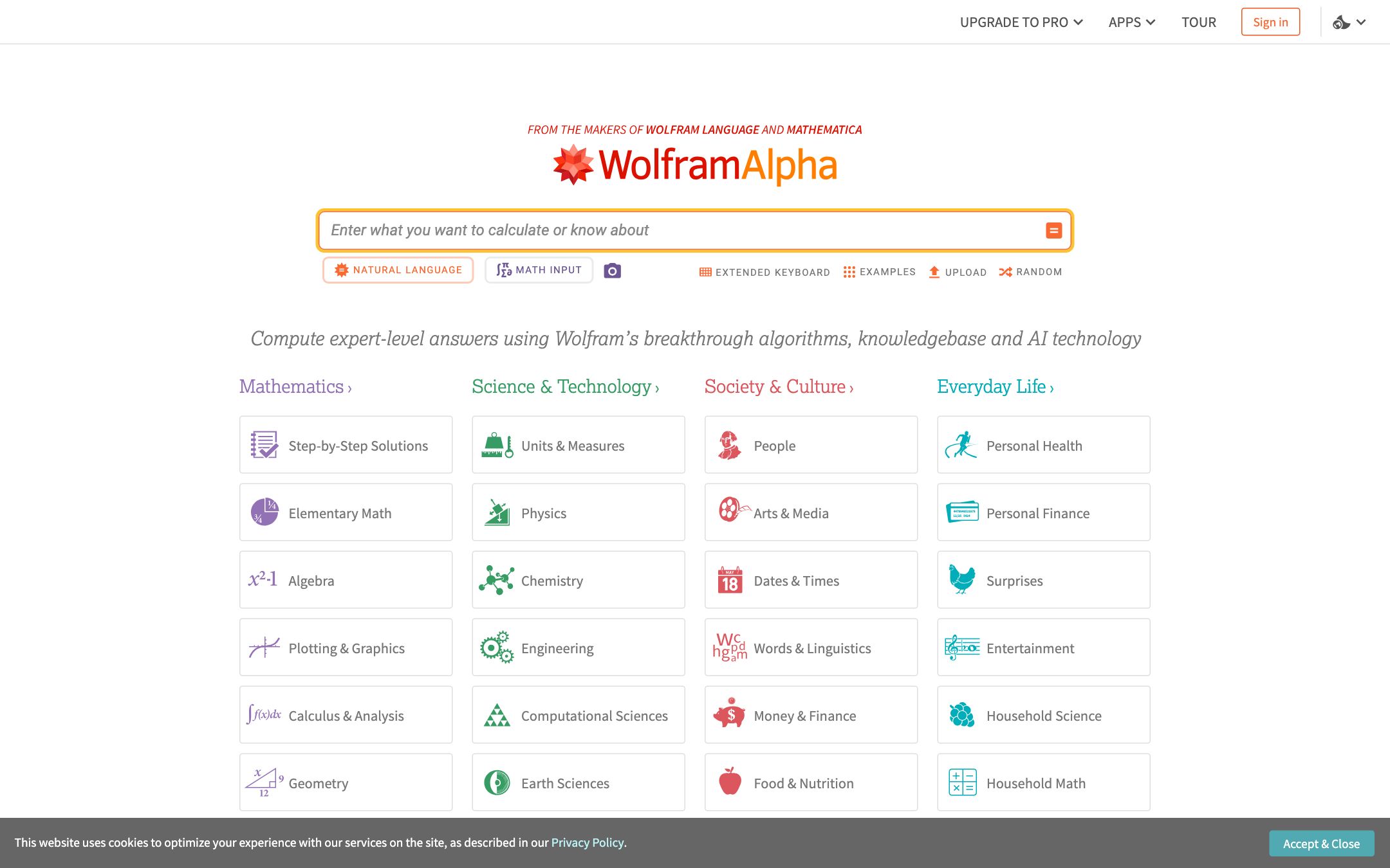 Wolfram|Alpha 解一道积分题，每一次代换与恒等式都作为独立步骤呈现。
